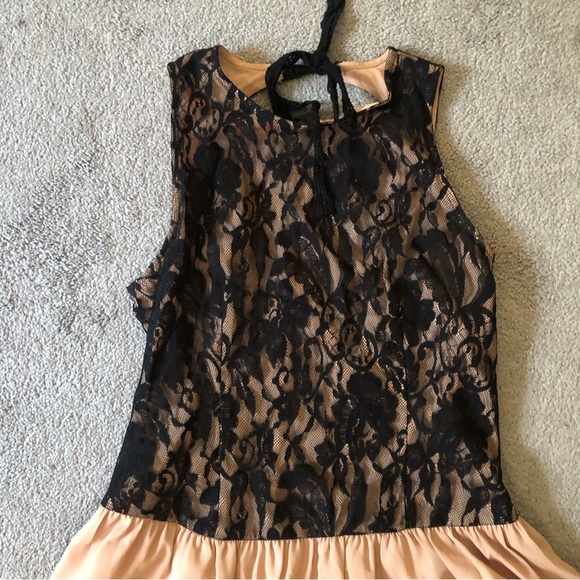 Forever21 contemporary dress with open back - Picture 2 of 4